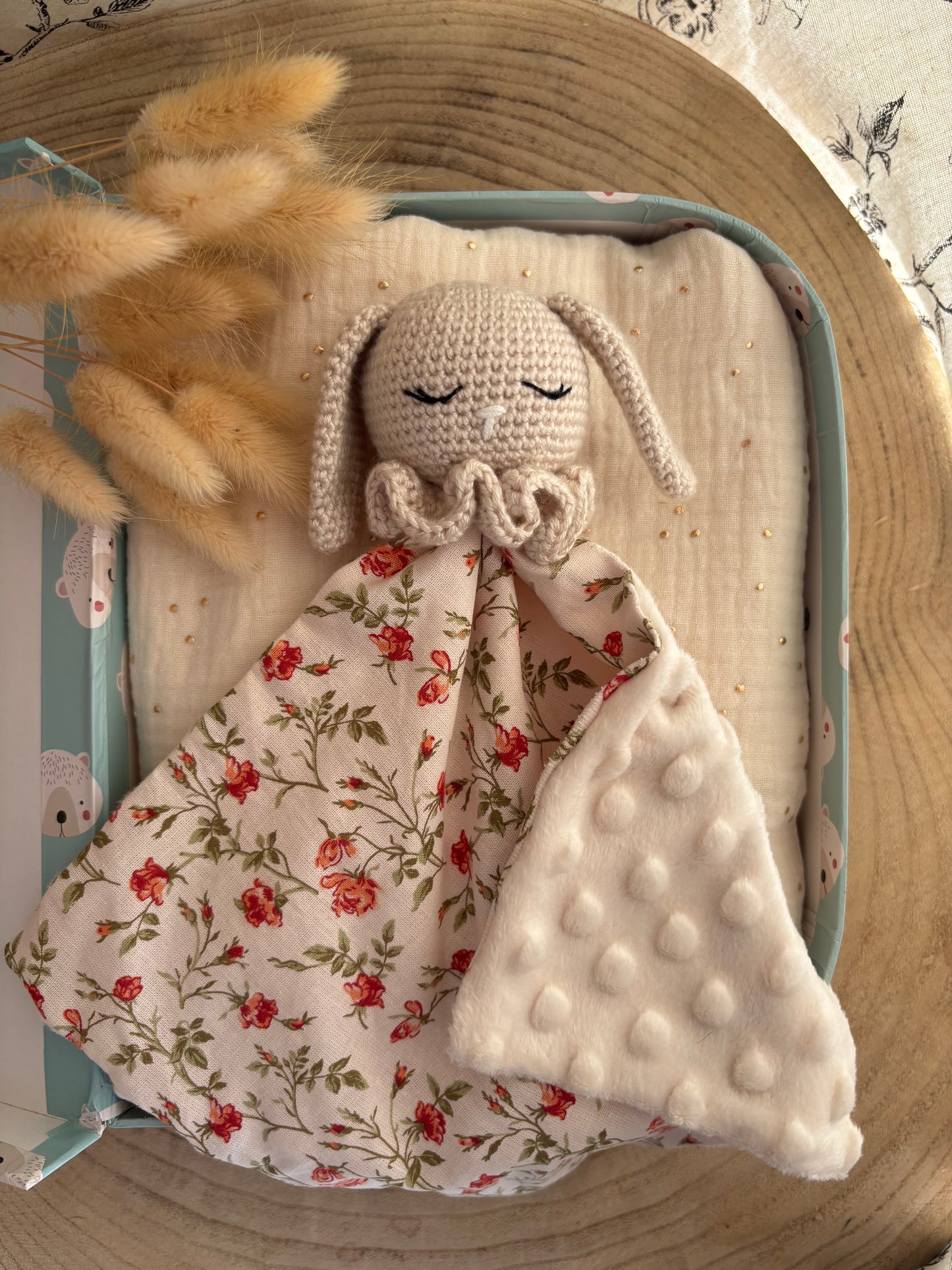 Doudou Lapin Beige - Doudou personnalisé au crochet