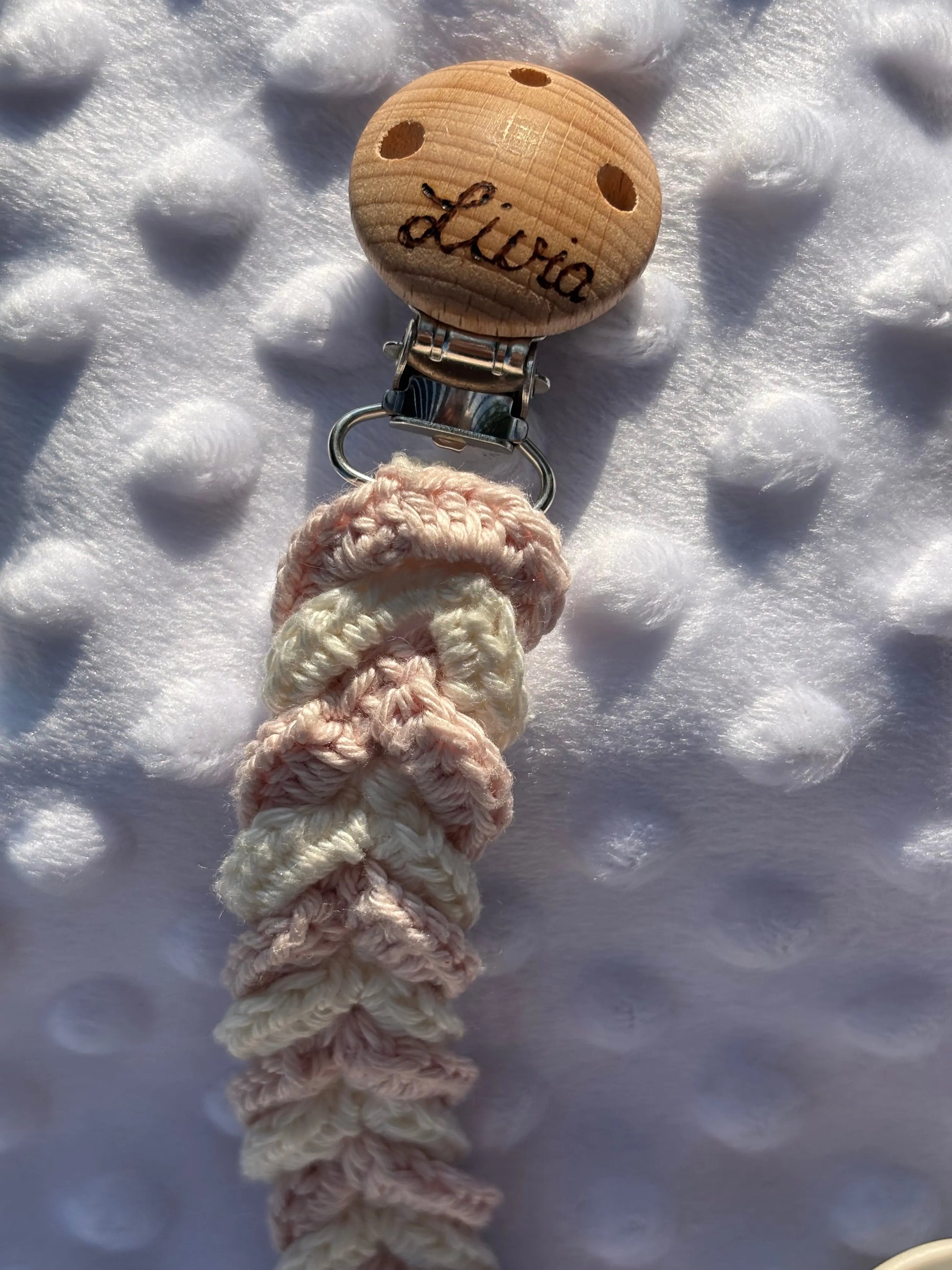 Attache tétine personnalisée 👶🏼 BelleACrochet