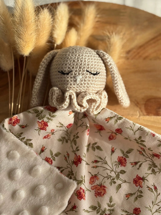 Doudou Lapin Beige 🐰🤎 - Belle A CrochetDoudou Lapin Beige 🐰🤎 - Belle A Crochet