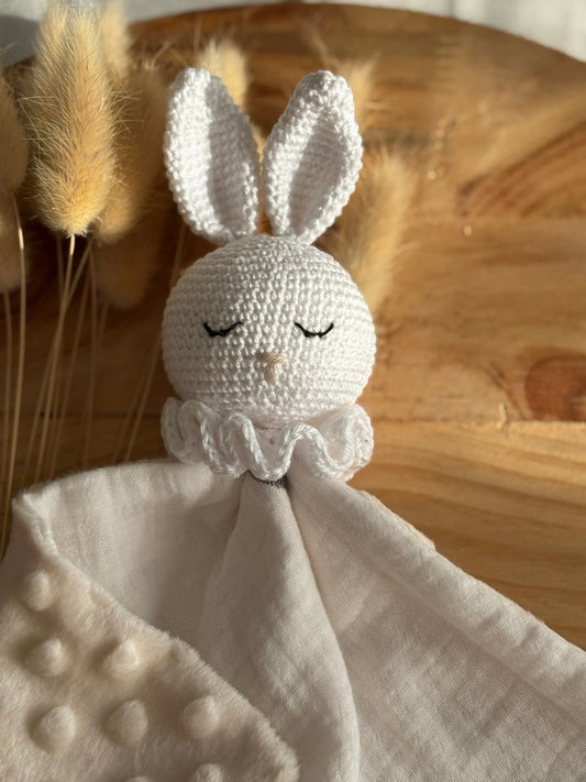 Doudou Lapin Blanc 🐰🤍 - Belle A CrochetDoudou Lapin Blanc 🐰🤍 - Belle A Crochet 